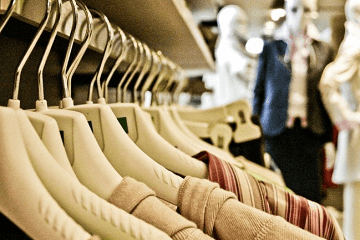 雅韵华裳——大气服装公司命名指南