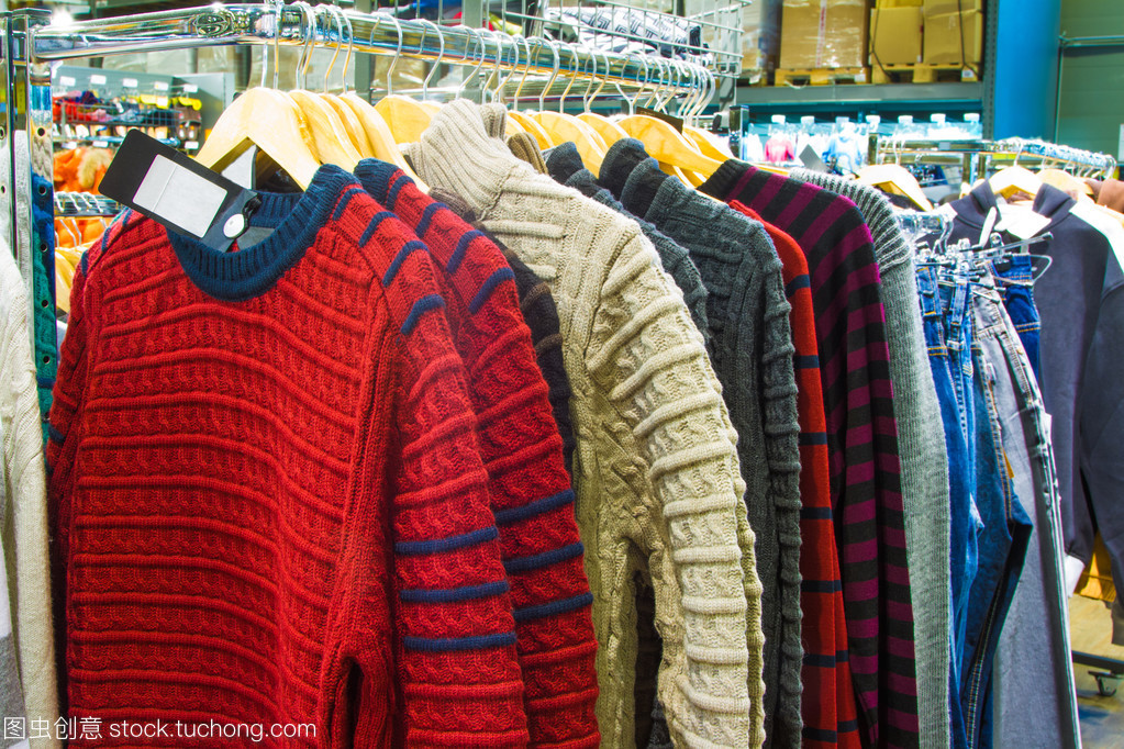 服饰零售的销售策略与消费者购物体验优化